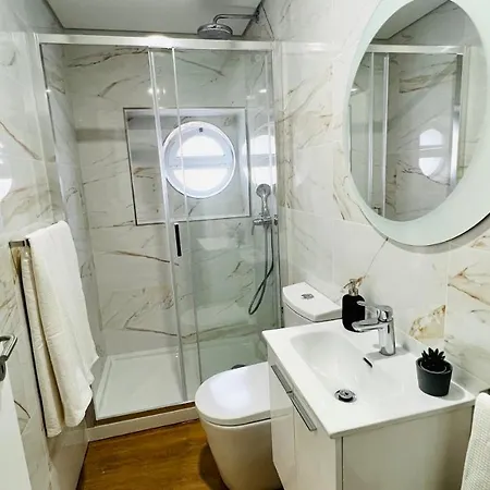 Uplavie One アパート アヴェイロ