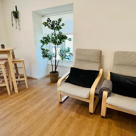 アパート Uplavie One